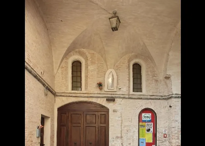 Alojamento de Acomodação e Pequeno-almoço Serena 3*