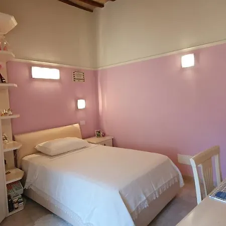 Serena Oda ve Kahvaltı 3*