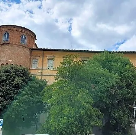 Oda ve Kahvaltı Serena 3*